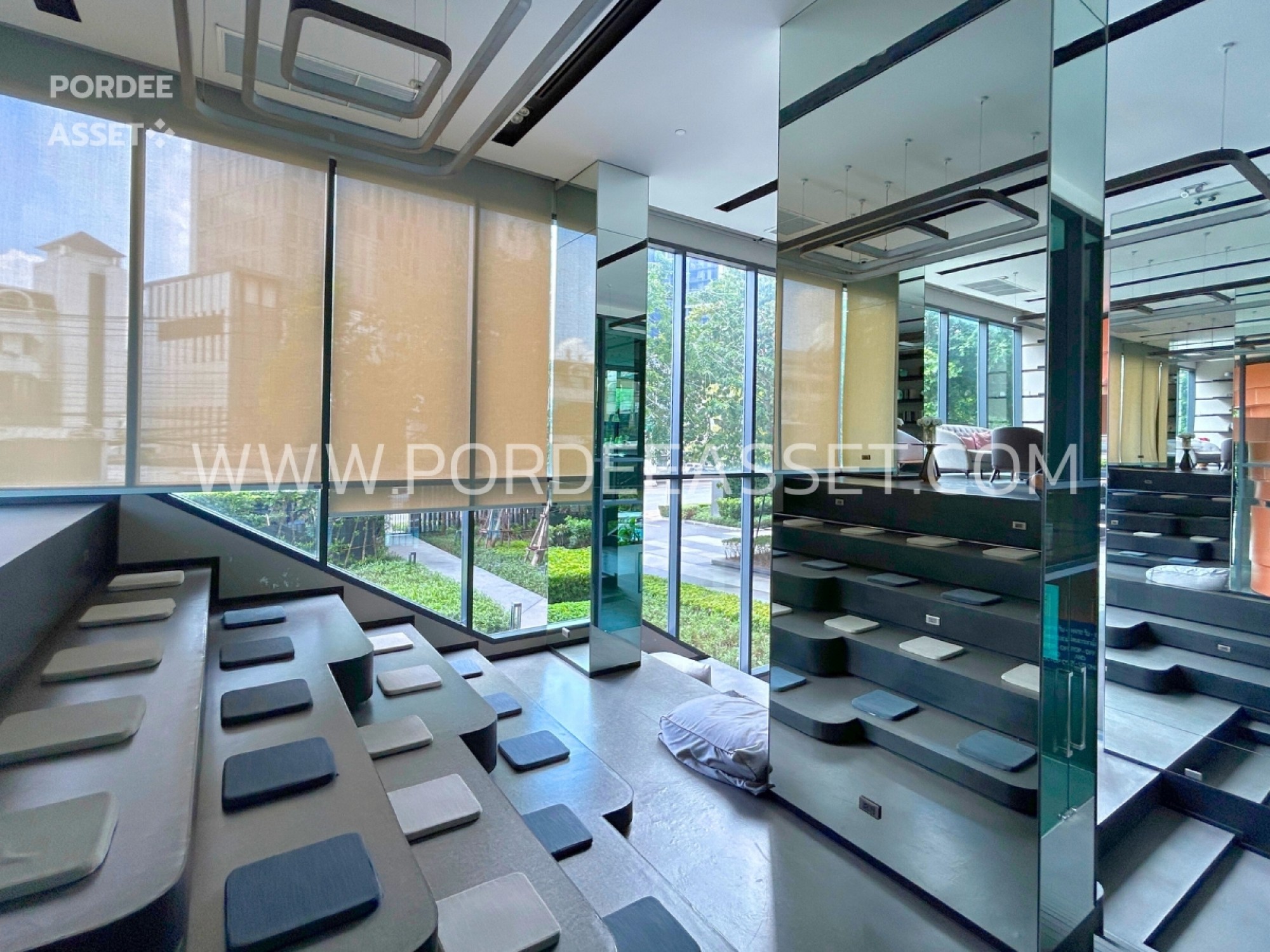 คอนโดหรู ราคาถูก!! IDEO New Rama9 (ห้อง Duplex 52 ตร.ม.) ตกแต่ง Modern luxury อยู่ใจกลางเมืองเดินทางสะดวก ใกล้เอกมัย ทองหล่อ : ไอดีโอ นิว พระราม 9