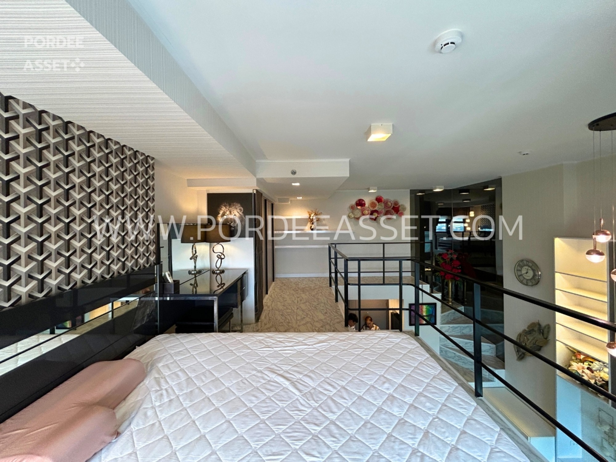 คอนโดหรู ราคาถูก!! IDEO New Rama9 (ห้อง Duplex 52 ตร.ม.) ตกแต่ง Modern luxury อยู่ใจกลางเมืองเดินทางสะดวก ใกล้เอกมัย ทองหล่อ : ไอดีโอ นิว พระราม 9