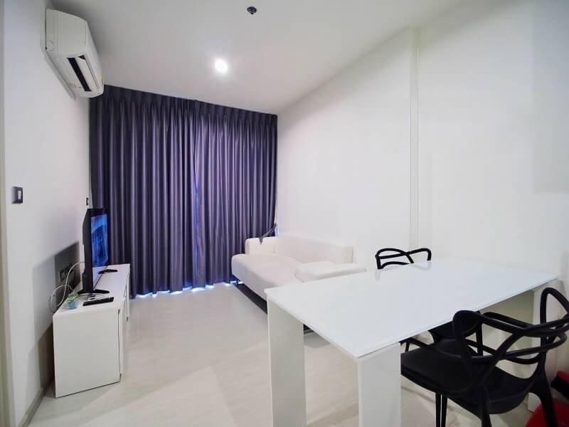 Rhythm Sukhumvit 42 Condo Next to BTS Ekamai and Gateway Plaza